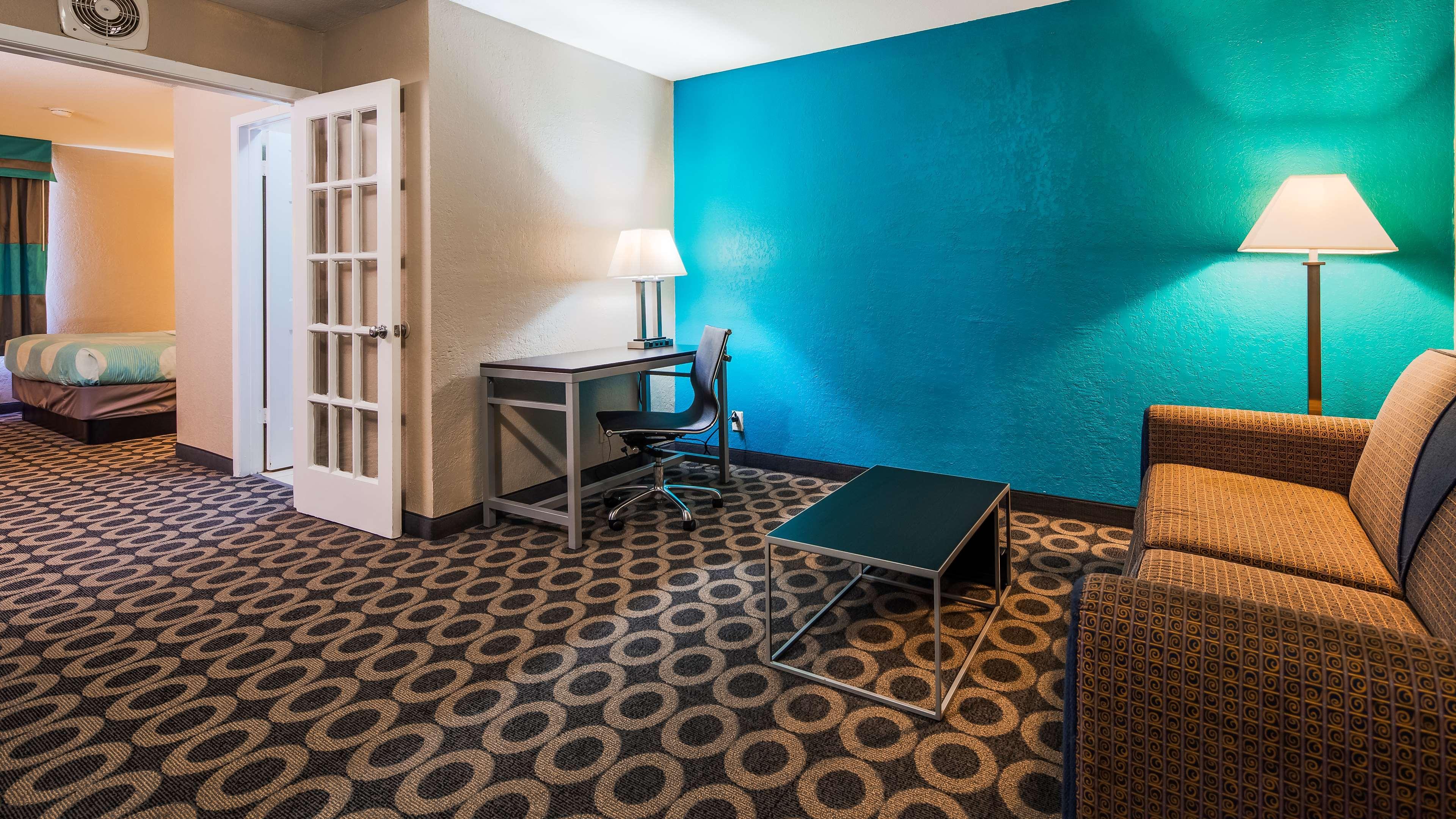 Travelodge By Wyndham San Antonio Downtown Northeast Exterior photo